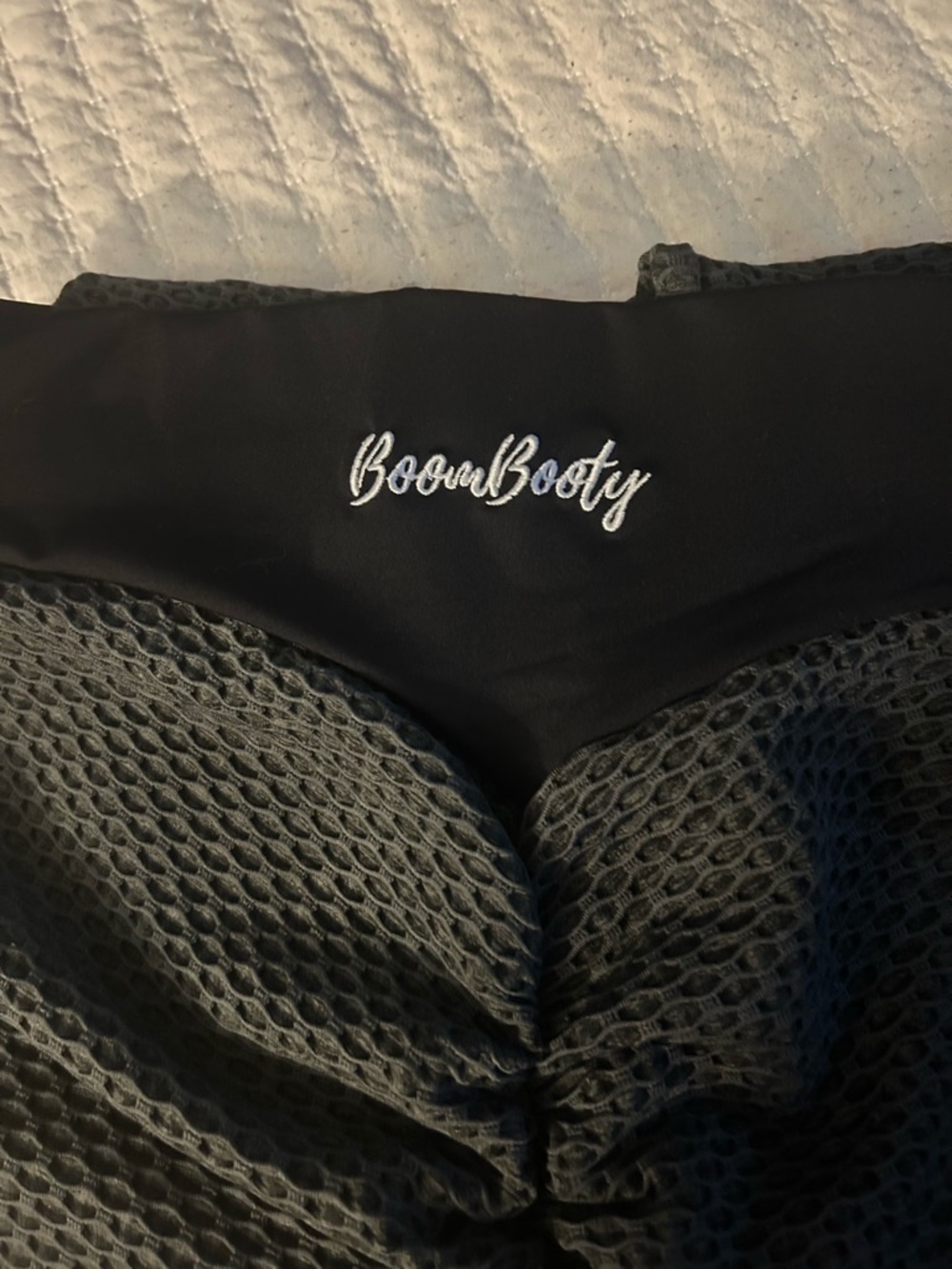 Boom Booty Scrunch Leggings in Black and Gray